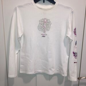 Reebok White Long Sleeve Tee with Graphic Design